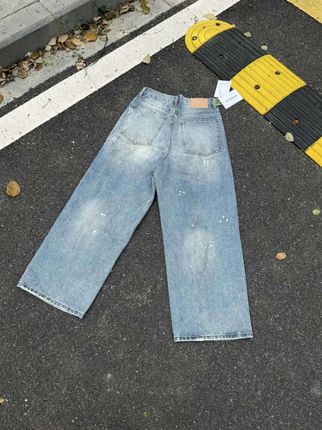Acne Studios Jeans Distressed paint-splatter wide-leg product detail image 7