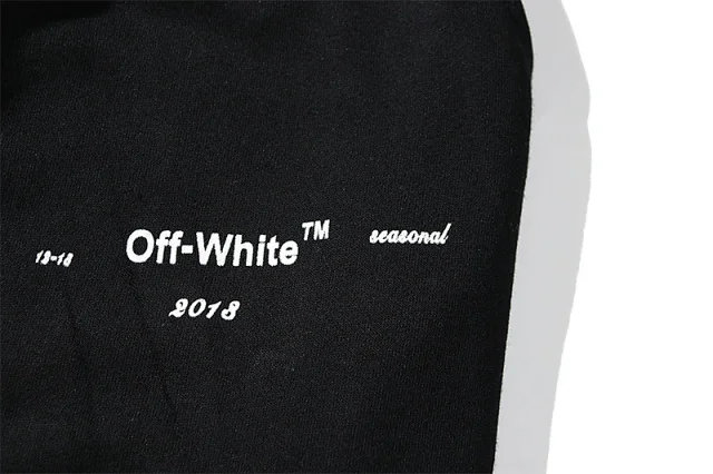 Off-White Shorts Drawstring graphic-print product detail image 39