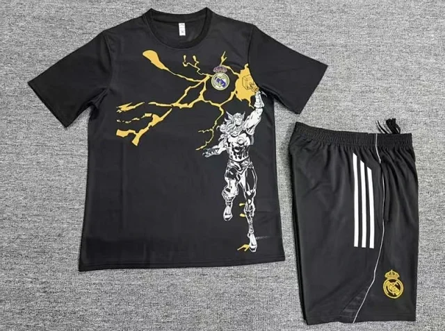 Real Madrid Matching Sets Short-Sleeve Football Jersey and Shorts Set product detail image 9