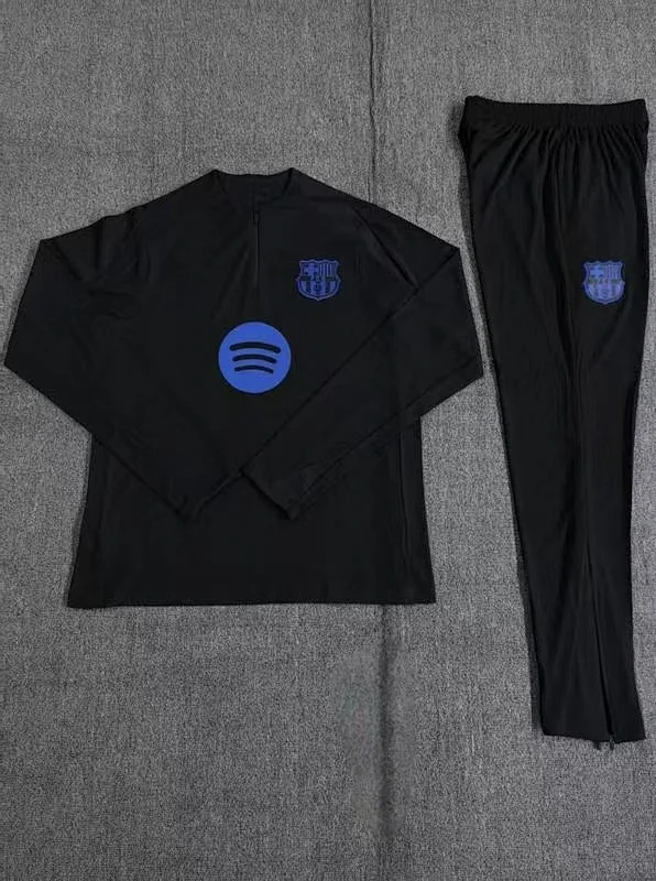 Real Madrid Tracksuits Long-sleeve half-zip football training set product detail image 6