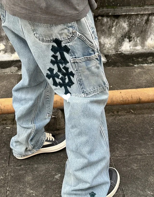 Unbranded Jeans Light-wash carpenter with cross appliqués product detail image 10