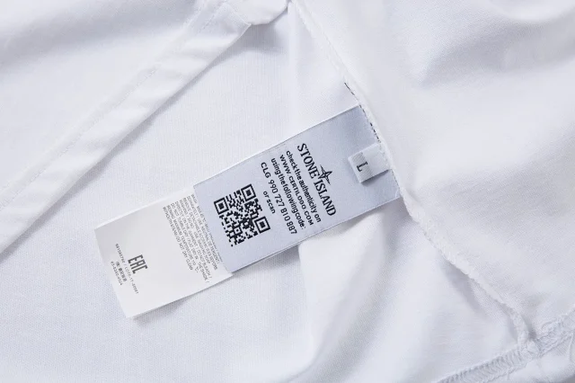 Stone Island T-Shirts Long-Sleeve Crewneck T-Shirt with Compass Badge product detail image 22