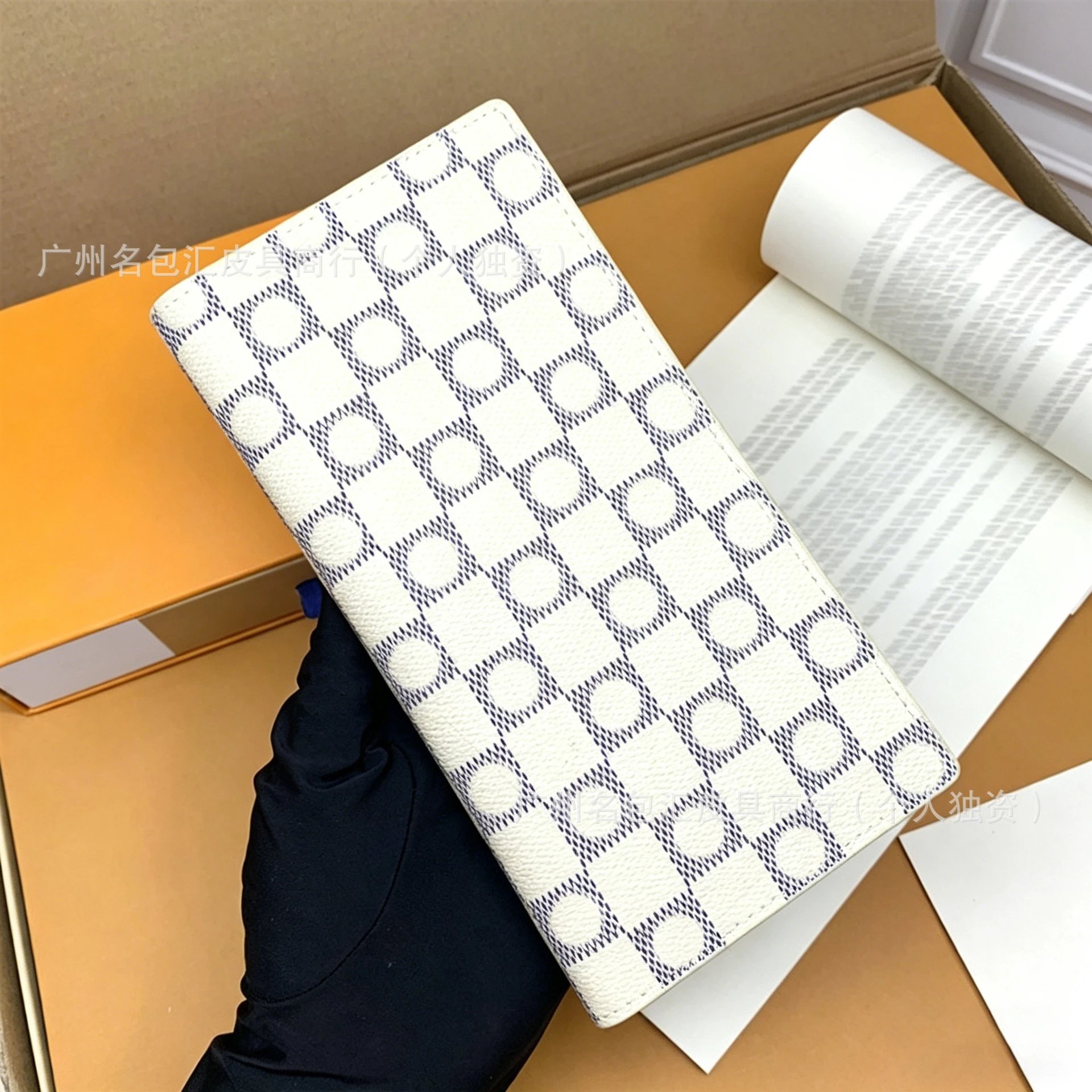 白格