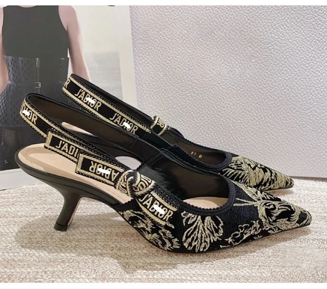 Dior High Heels J'Adior embroidered slingback pumps product detail image 3