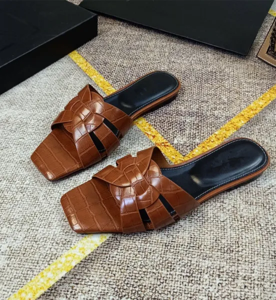Design White Croc-Embossed Knotted Mule Sandals Slippers - 36