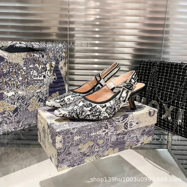 Dior High Heels J'Adior embroidered floral pointed-toe slingback product detail image 12