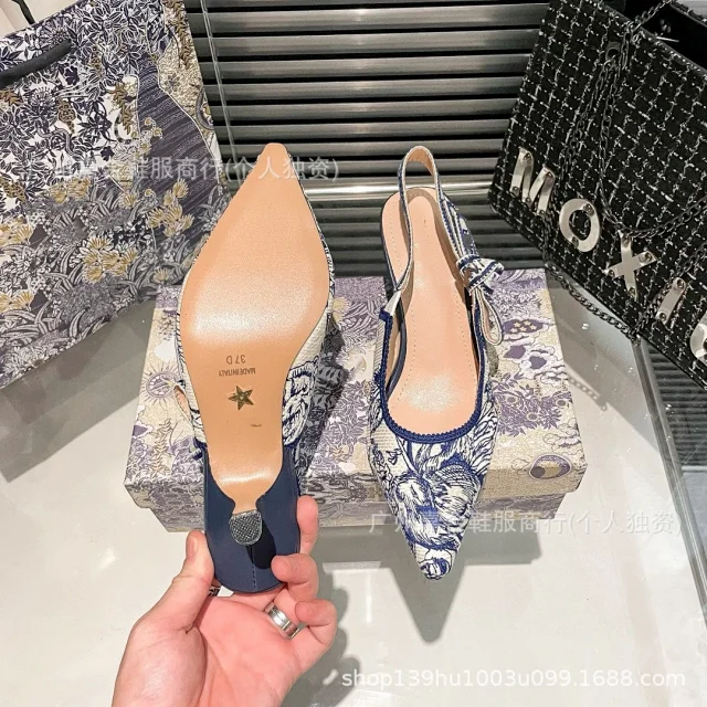 Dior High Heels J'Adior embroidered floral pointed-toe slingback product detail image 41