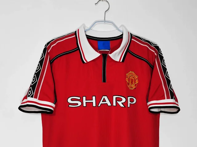 Manchester United Football Jerseys 1998–99 Home Retro product detail image 8