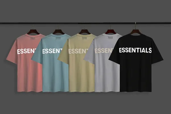 Fear of God Essentials Bold Logo Black T-Shirt - 4