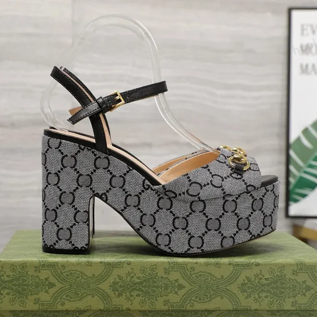 Unbranded High Heels Platform slingback sandals with horsebit-style hardware product detail image 3