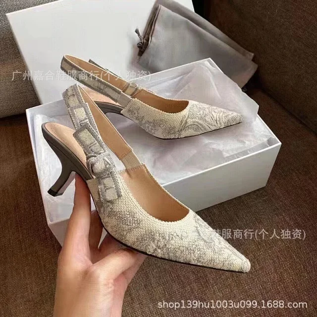 Dior High Heels J'Adior embroidered floral pointed-toe slingback product detail image 6