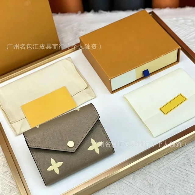 Unbranded Wallets & Card Holders Long snap-flap wallet with floral print product detail image 4