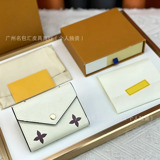 Unbranded Wallets & Card Holders Long snap-flap wallet with floral print product detail image 12