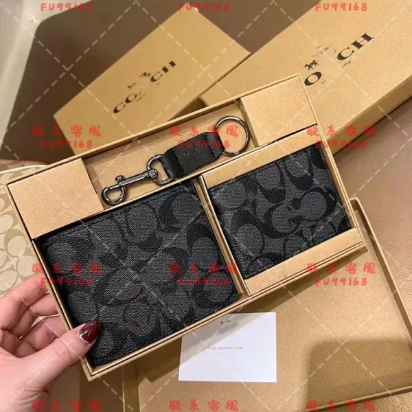 Coach Signature C Short Wallet - 17