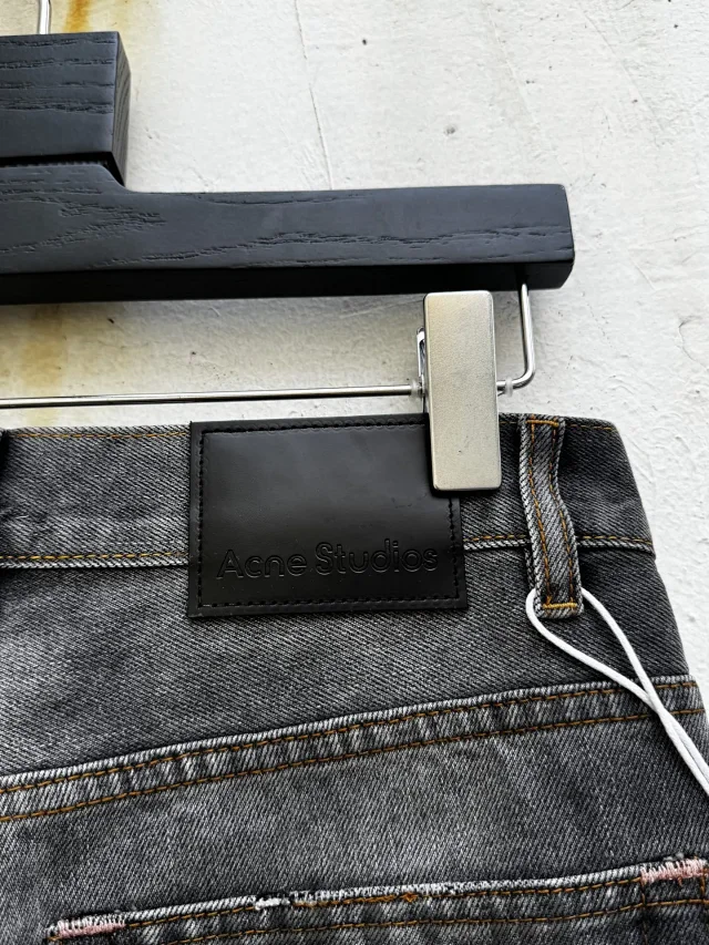 Acne Studios Jeans Wide-Leg Paint-Splatter product detail image 15