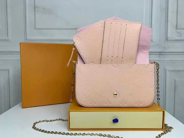 Louis Vuitton Crossbody Bags Félicie Pochette with Chain Strap product detail image 4