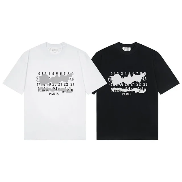 MM6 Maison Margiela T-Shirts Short-Sleeve Logo and Graphic Print product detail image 3