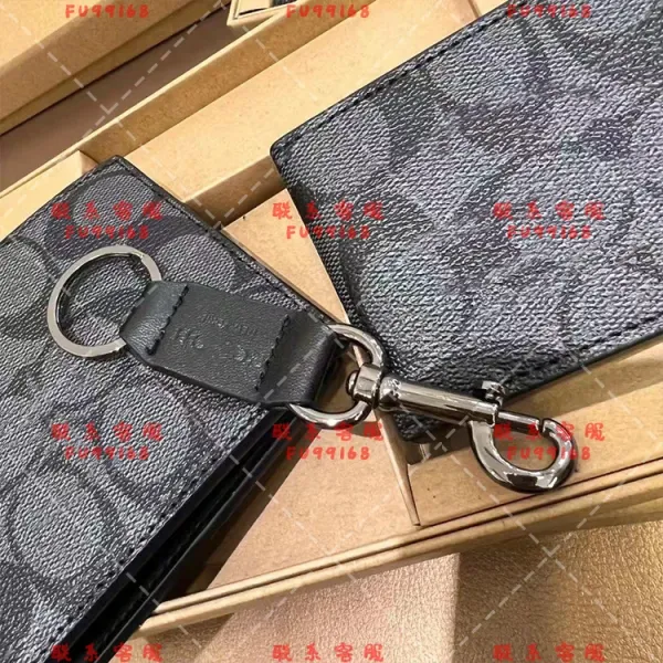 Coach Signature C Short Wallet - 20