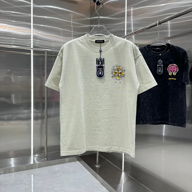Chrome Hearts T-Shirts Oversized crewneck T-shirt with cross graphic print product detail image 3