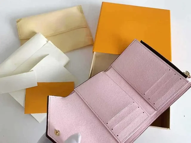 Unbranded Wallets & Card Holders Envelope flap snap wallet with checkerboard pattern product detail image 8