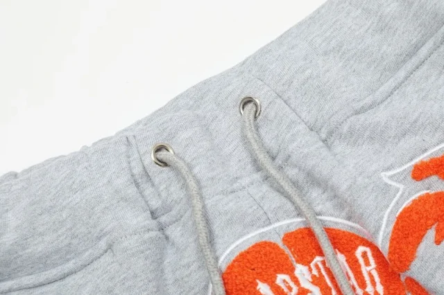 Trapstar Shorts Drawstring with embroidered panther graphic product detail image 24