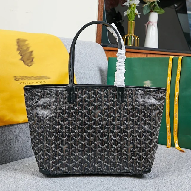 Unbranded Handbags Zippered Tote Bag with Geometric Pattern product detail image 1