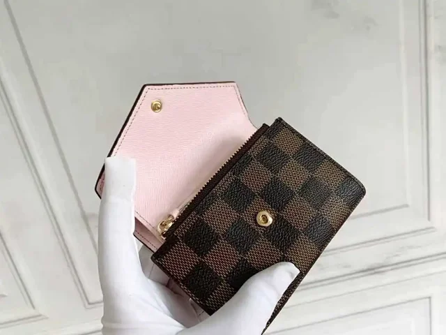Unbranded Wallets & Card Holders Envelope flap snap wallet with checkerboard pattern product detail image 5