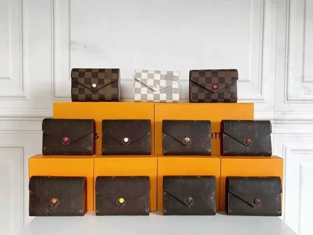 Unbranded Wallets & Card Holders Envelope flap snap wallet with checkerboard pattern product detail image 1