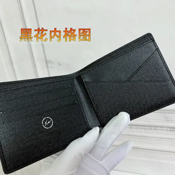 Design Floral Embossed Black Short Wallet - 8