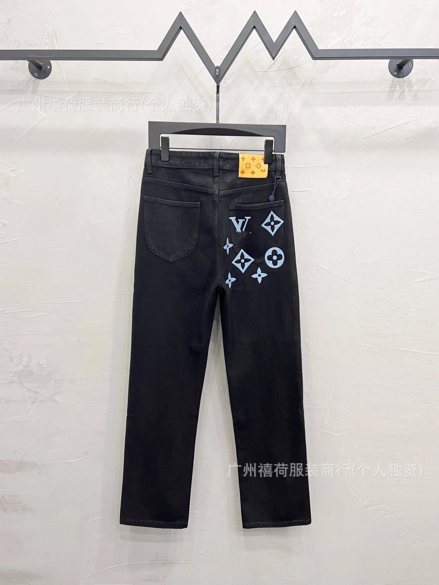 Louis Vuitton Jeans Straight-Leg Graphic Patch — M 1814 black