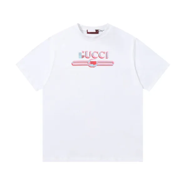 Gucci Logo Print Burgundy T-Shirt - 19