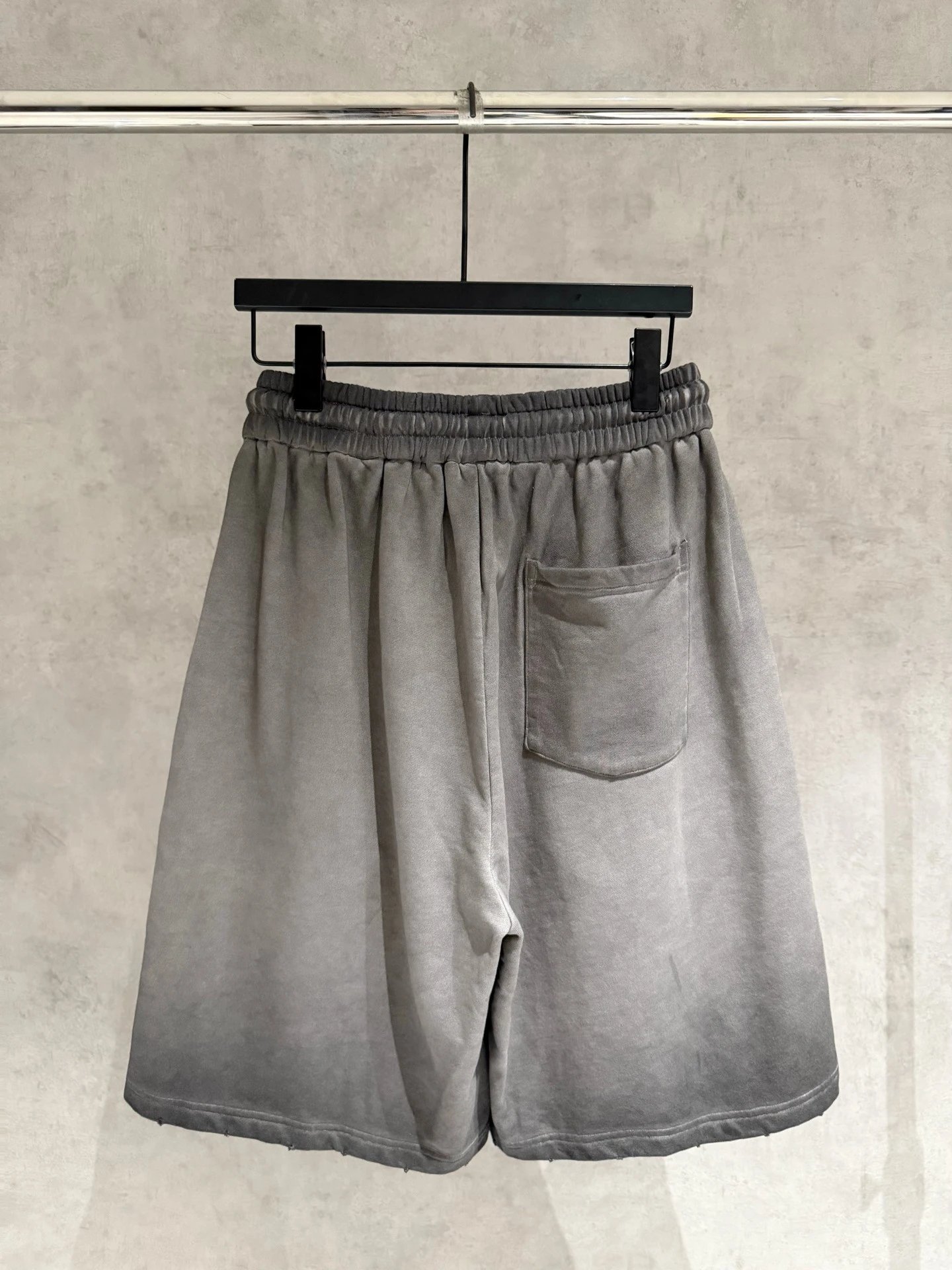 Design Distressed Pocket Shorts Gray - 13