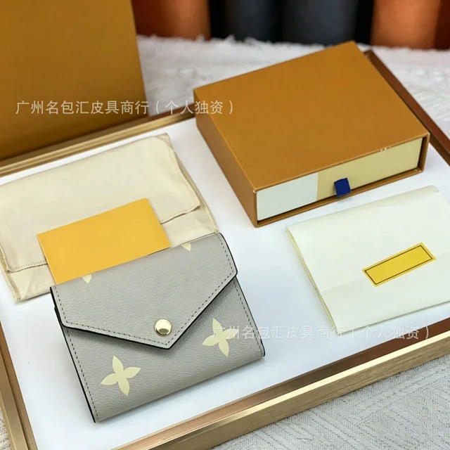 Unbranded Wallets & Card Holders Long snap-flap wallet with floral print product detail image 6