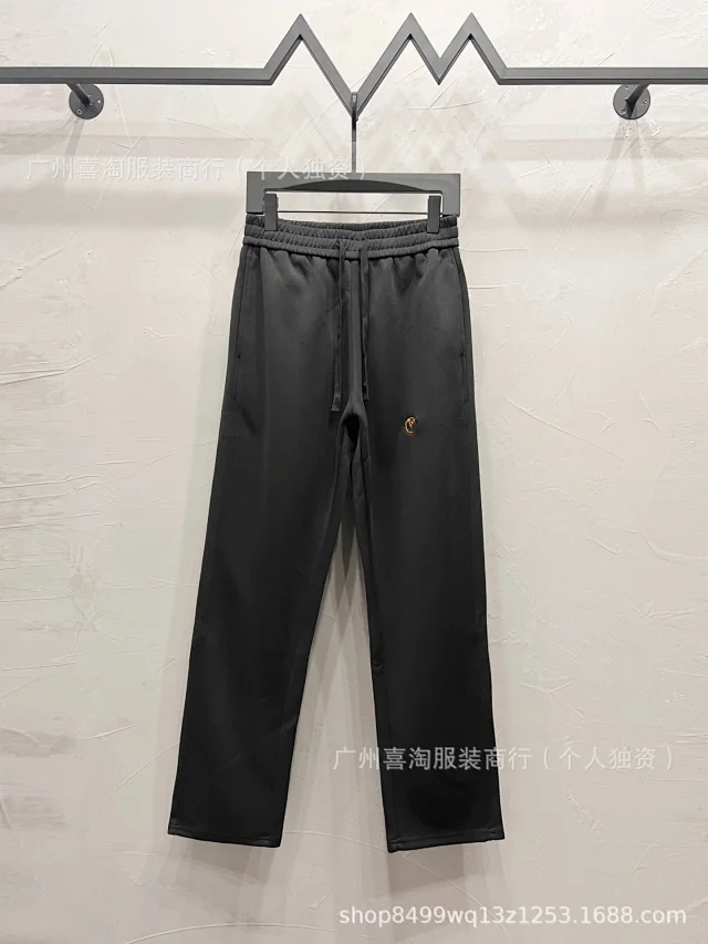 Louis Vuitton Trousers Elastic-Waist Drawstring with Embroidered Logo and Back Patch Pocket product detail image 10