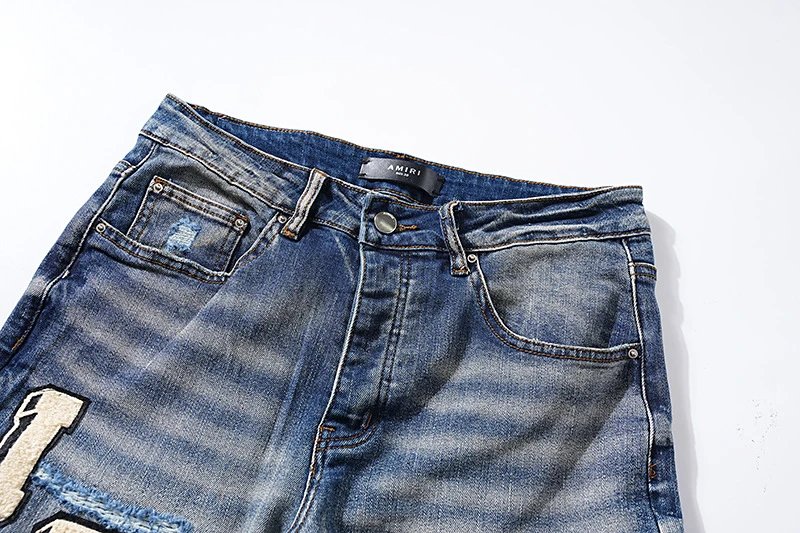Design Distressed Ripped Light Wash Jeans - 21