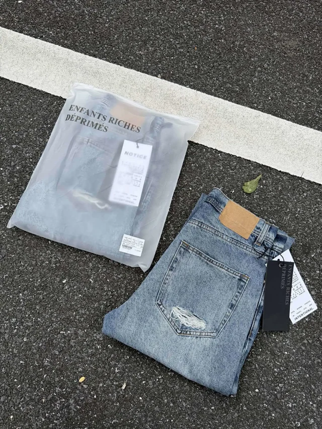 Purple Brand Jeans Distressed flared with frayed hems product detail image 5