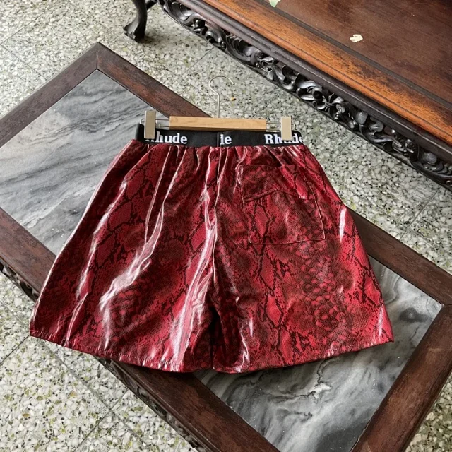 Rhude Shorts Glossy animal-print product detail image 8