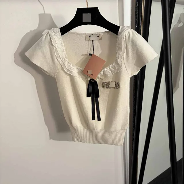 Miu Knitwear Short-Sleeve Lace-Trim Bow Knit Top product detail image 2