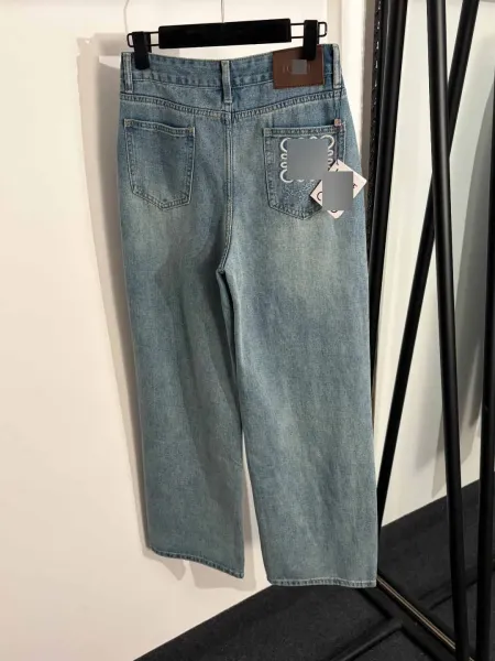 Design Denim Shorts Light Wash High-Waisted Jean Shorts - 5