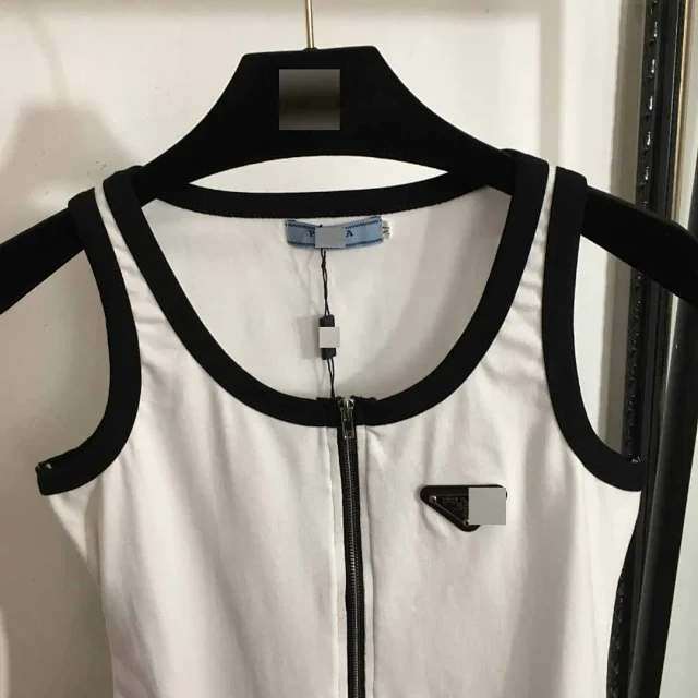 Unbranded Underwear Sleeveless triangle-appliqué bodysuit product detail image 4