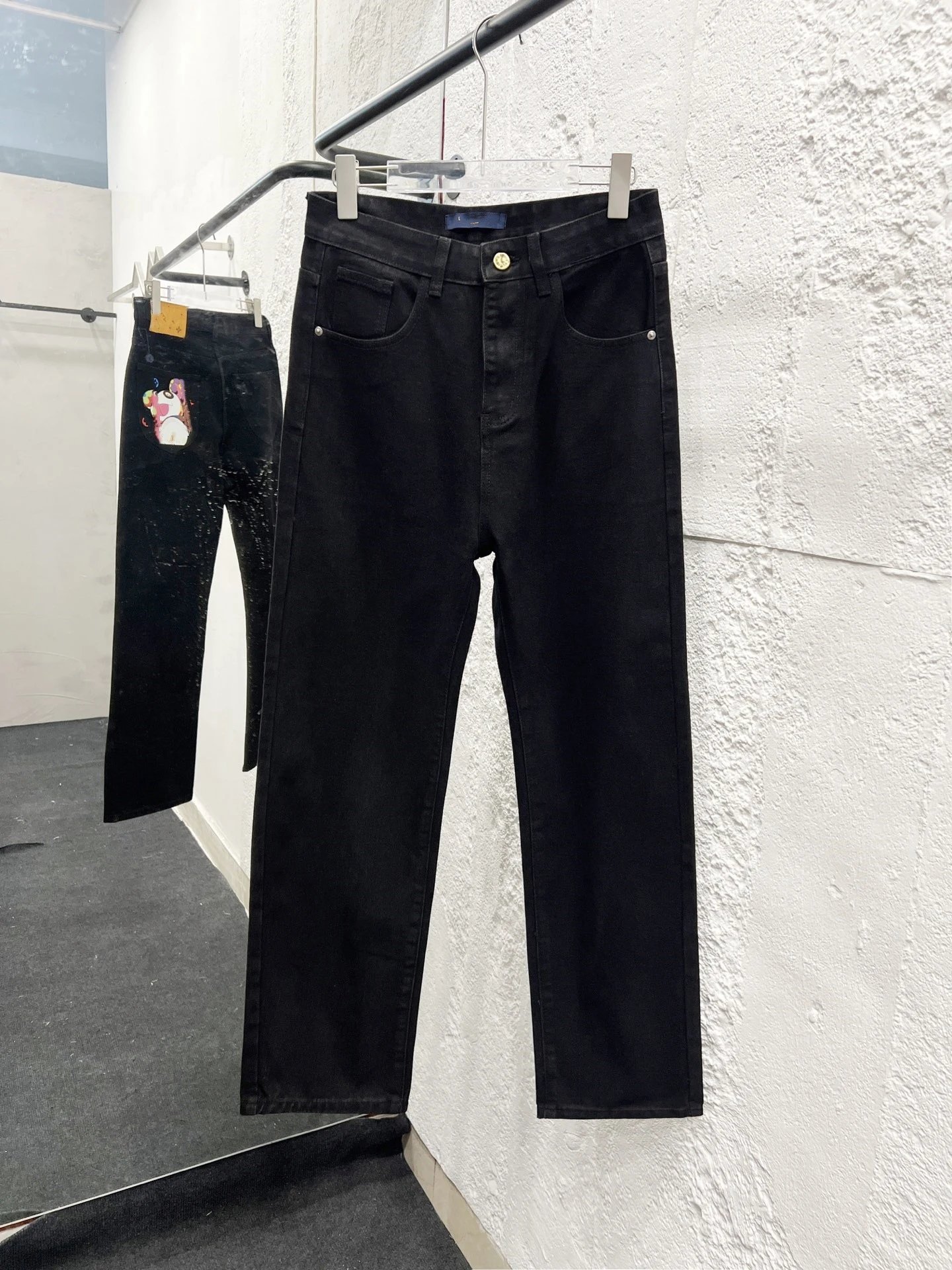 H857黑色