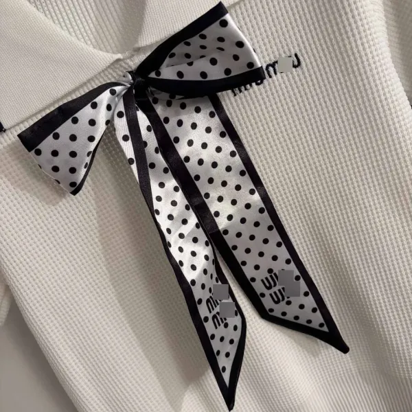 Design Sailor Collar Knit Top and Pleated Skirt Set White with Black Trim - 8