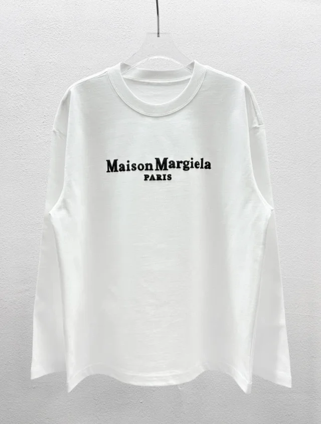 Maison Margiela T-Shirts Long-Sleeve Graphic T-Shirt product detail image 22