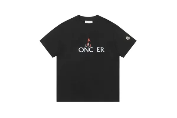 Moncler Logo Print White T-Shirt - 29
