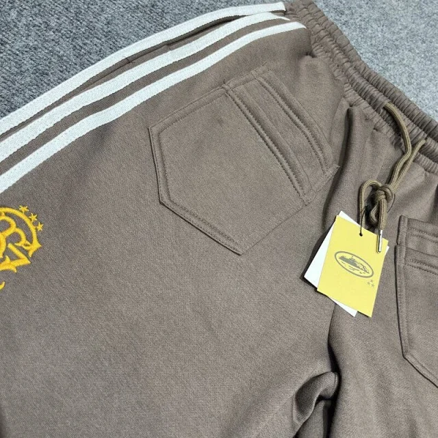 Corteiz Shorts Three-Stripe Embroidered Logo Fleece product detail image 15