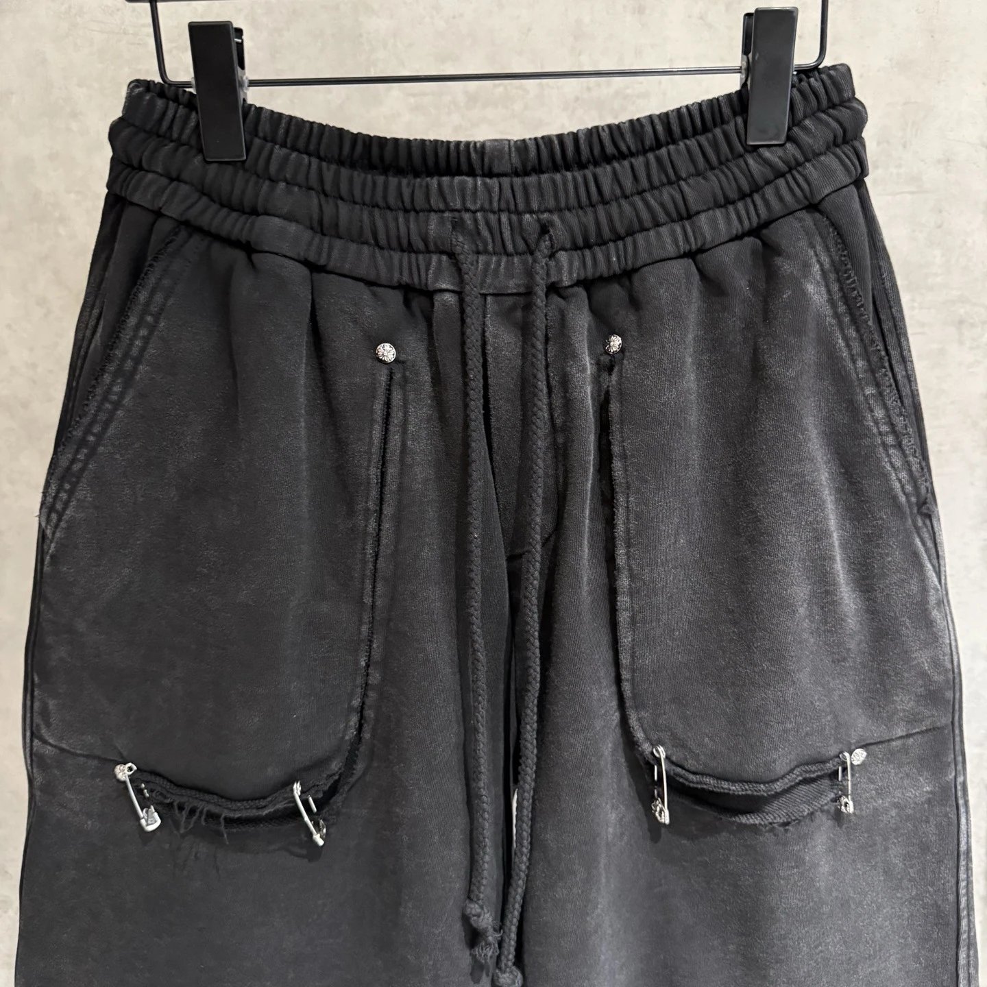 Design Distressed Pocket Shorts Gray - 6