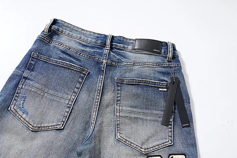 Design Distressed Ripped Light Wash Jeans - 22