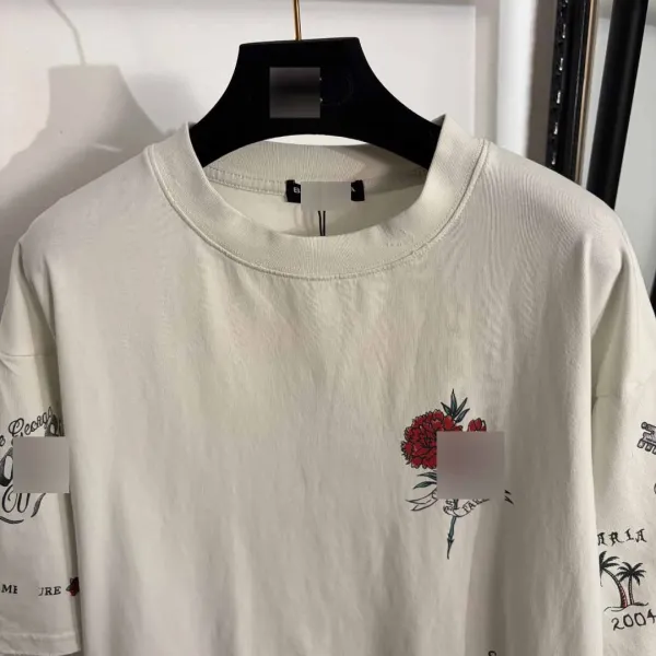 Balenciaga Graphic Print Off-White T-Shirt - 5