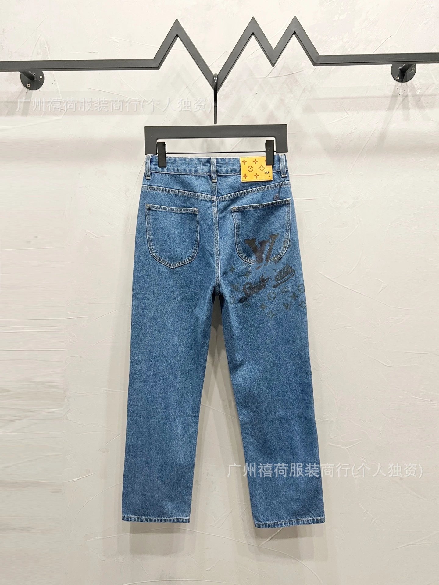Louis Vuitton Jeans Straight-Leg Graphic Patch — M 1228 blue