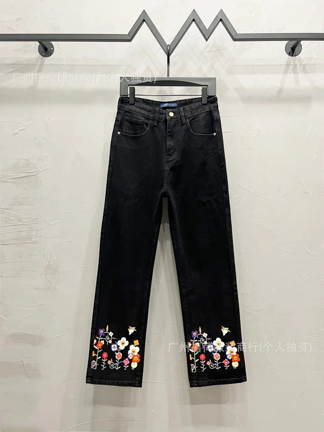 Louis Vuitton Jeans Straight-Leg Graphic Patch product detail image 29